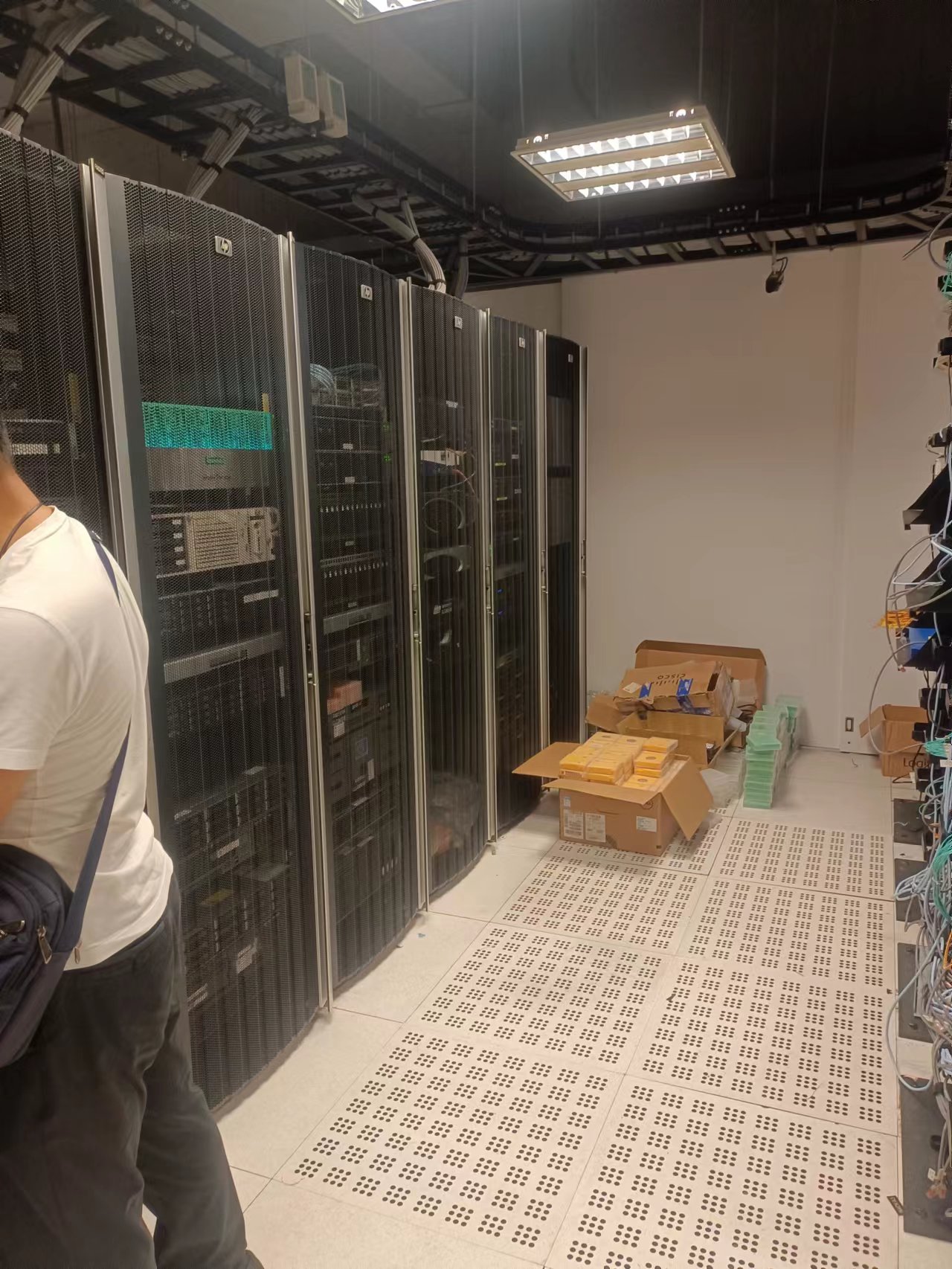 广州番禺区节能科技园555号摄像头安装及网络布线设计工程